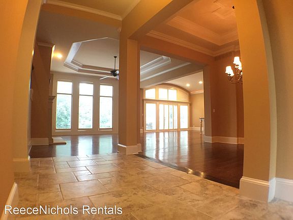 4th image of 10703 W 145th Ter