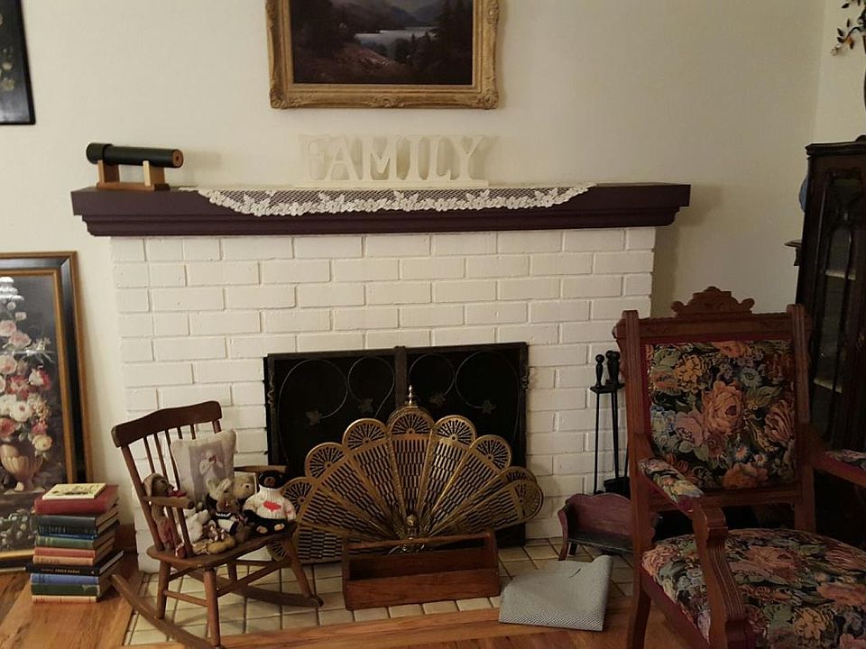 2nd image of 417 19th St