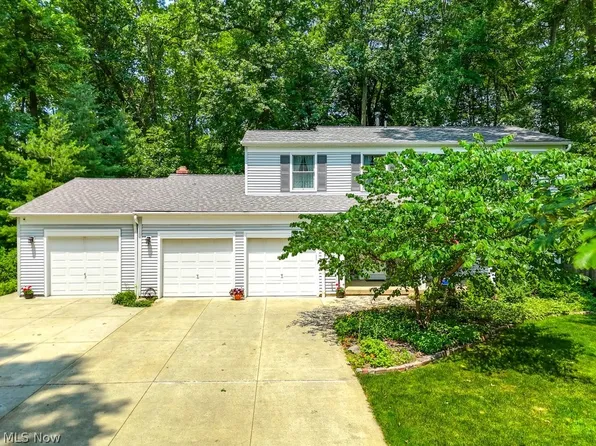 103 Kenwick Dr, Northfield, OH 44067