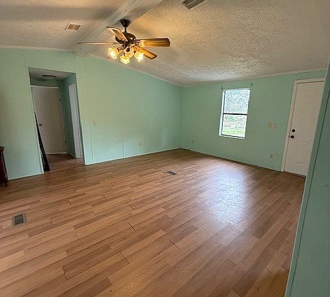 5th image of 2791 Old Mill Rd