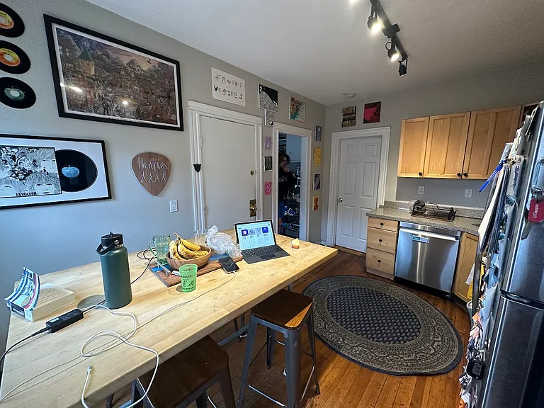 9 Medford St #3R — Photo 3