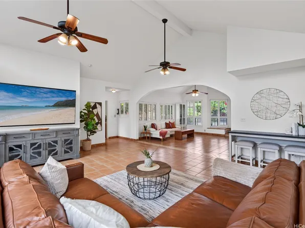 1622 Paukiki St, Kailua, HI 96734