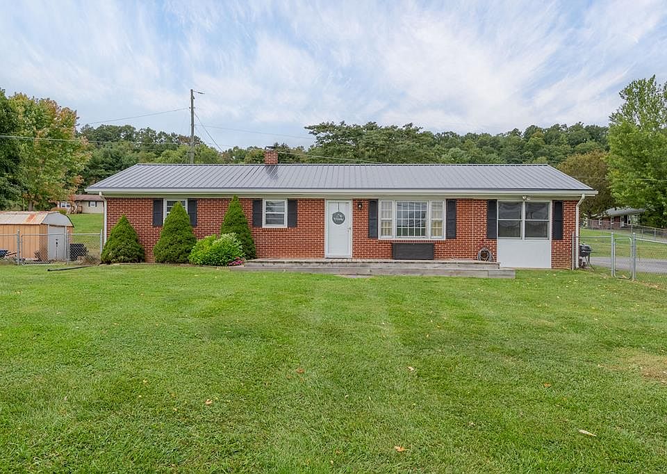 1st image of 111 Windy Way Ln
