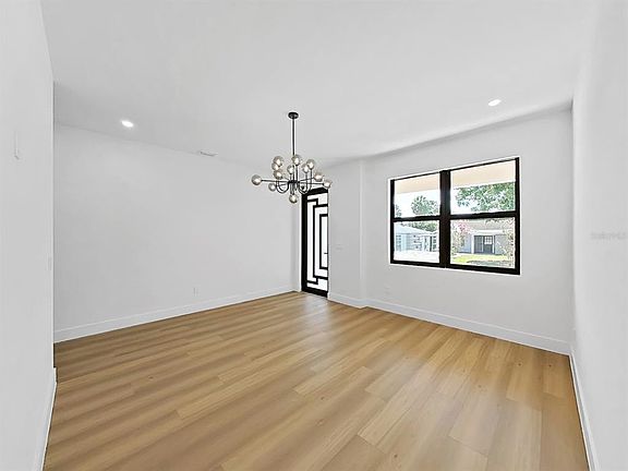 5th image of 1505 W GRACE STREET
