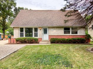 1609 Beecher Ave, Wheaton, IL 60187