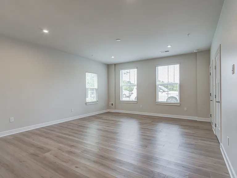 12129 Calgary Loop — Photo 22
