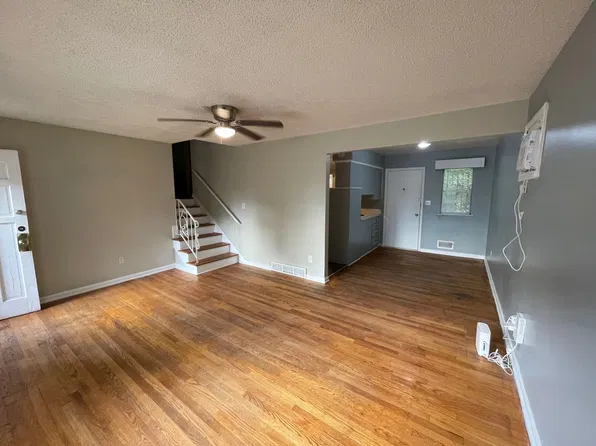 7344 Wayne Ave, Kansas City, MO 64131
