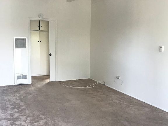 2nd image of 2950 E Colorado St #4967547
