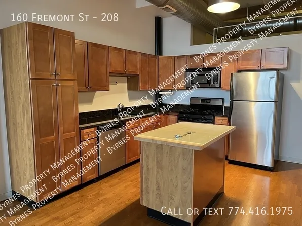 160 Fremont St Unit 208, Worcester, MA 01603