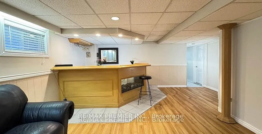 2 bed, $2,300 — Photo 2