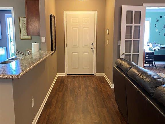 2nd image of 7015 Oak Side Ct
