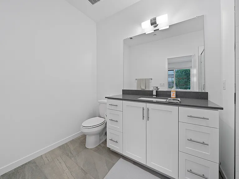 135 Schick — Photo 15