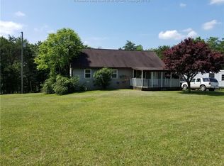 6016 Long Hollow Rd, Letart, WV 25253
