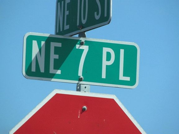 5th image of 857 NE 7th Pl