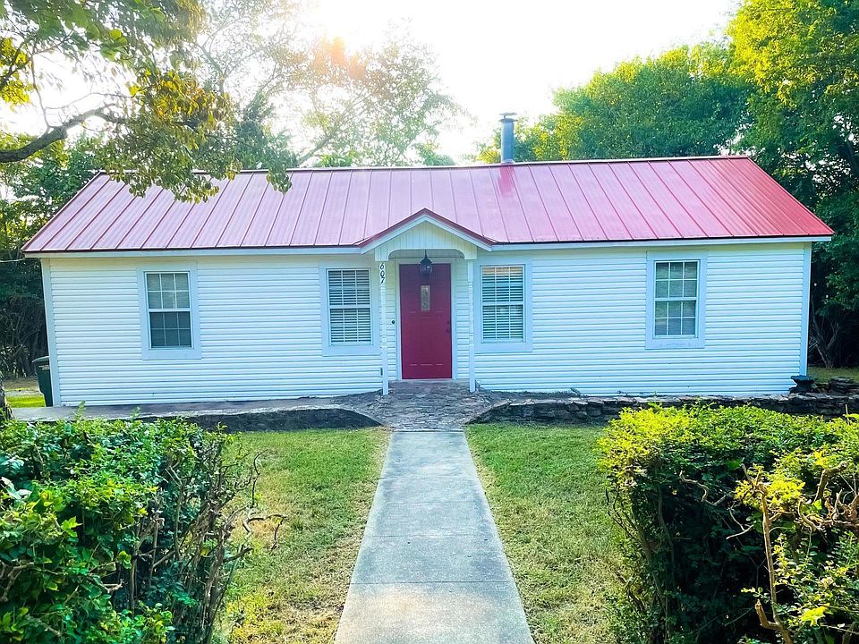 1st image of 607 N Sequoyah Dr