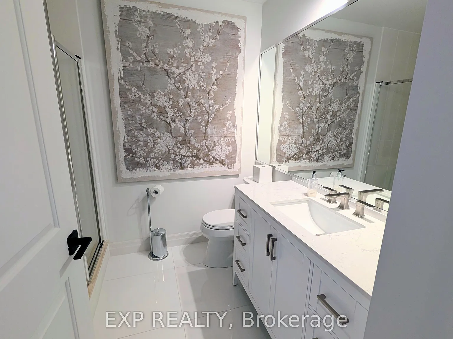 2 bed, $3,200 — Photo 4