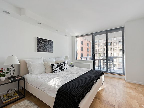 3rd image of 62 W 62nd St APT 24A