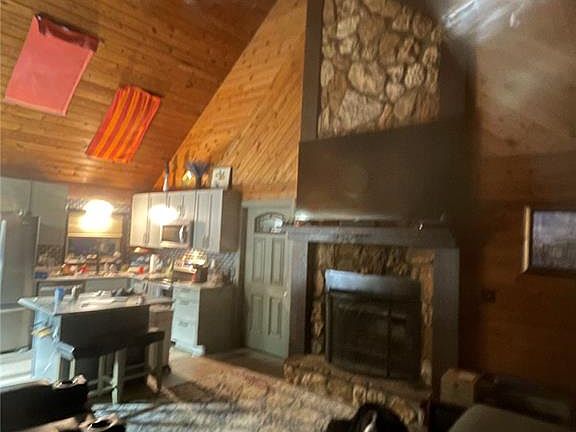 5th image of 3337 Sand Rd