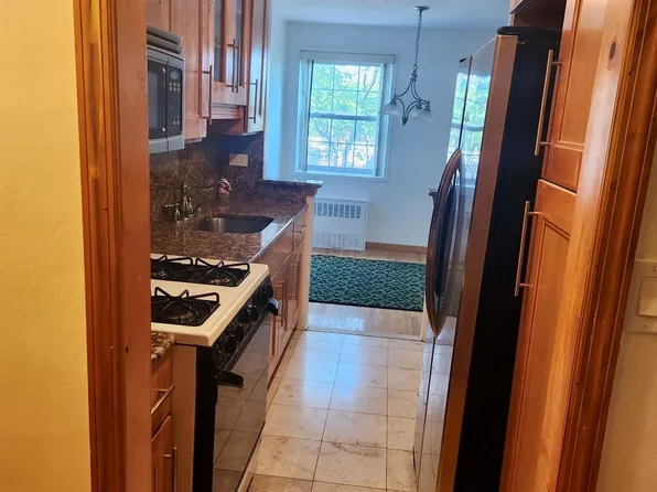 149-149 118th St #4A, Richmond Hill, NY 11418