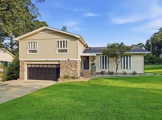 2208 Old Forge Dr, Little Rock, AR 72227