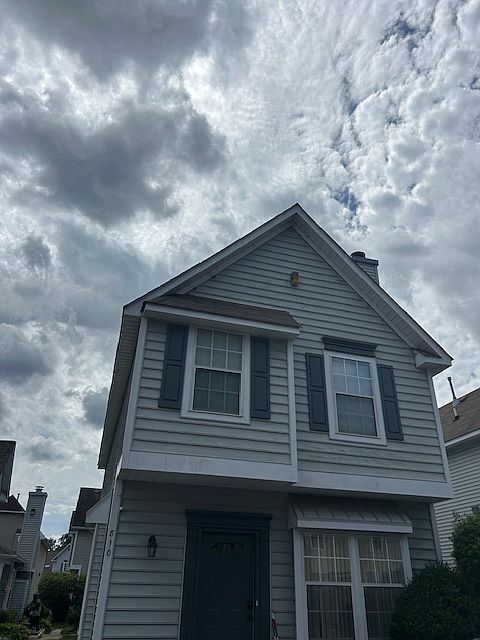 2nd image of 810 Snead Dr