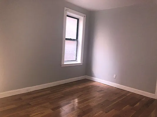 Rented by Clove Realty LLC | media 5