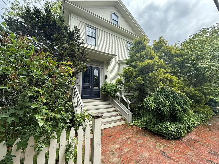 20 Avon St — Photo 3