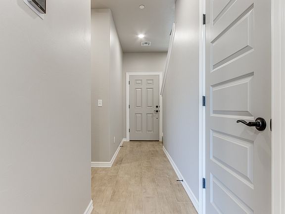 5th image of 10601 NW 23rd St #2