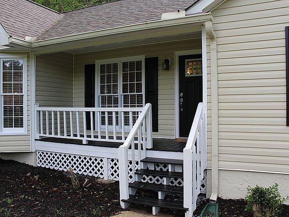 3rd image of 137 Shefield Pl