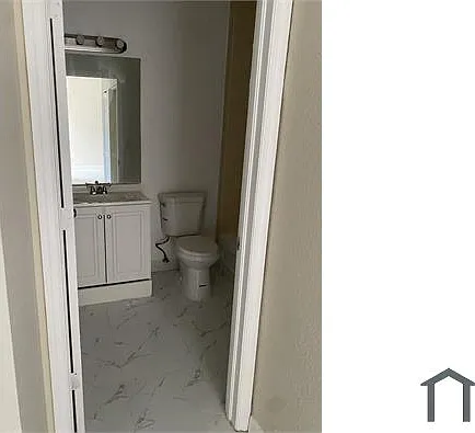 2 bed, 1150 sqft, $1,900 — Photo 3