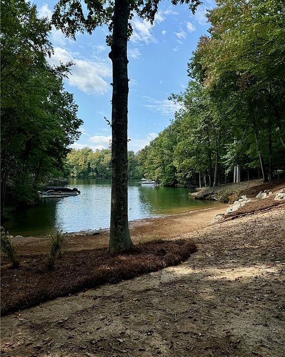1st image of 342 Crows Nest Dr #24