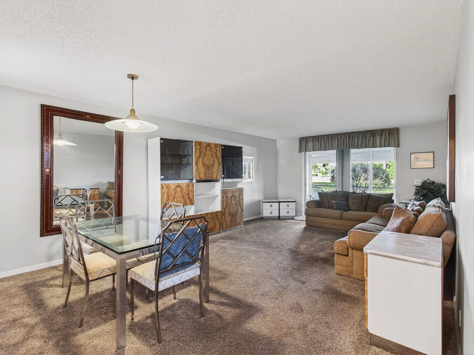 2 bed, 2.0 bath, 1044 sqft, $1,750 — Photo 4