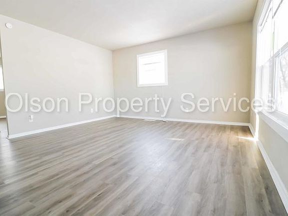 5th image of 3044 Glenwood St