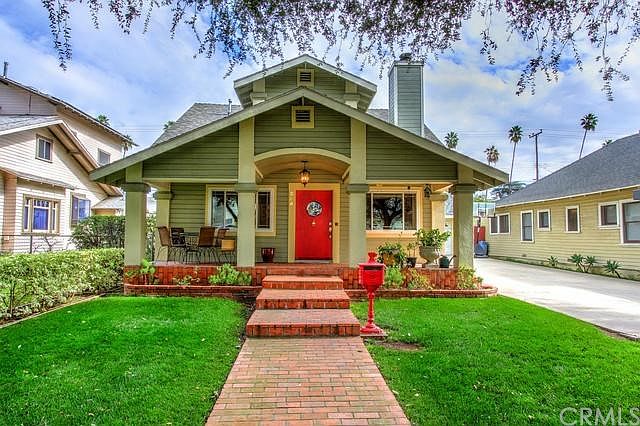 1st image of 204 S Marguerita Ave