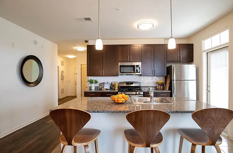 Summerfields Lofts — Photo 2