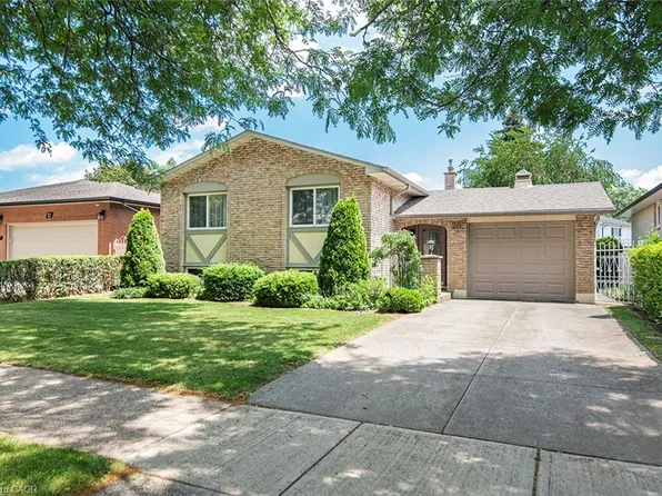 20 Birchlawn Dr, Stoney Creek, ON L8G 4B6