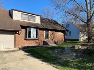 1863 Sunset Dr, Richmond Hts, OH