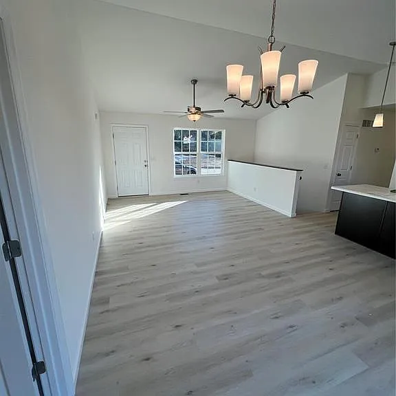 160 Rivers Edge Dr — Photo 4