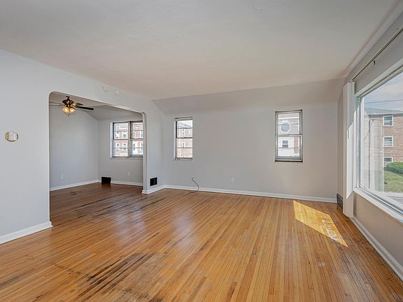 2nd image of 3037 Powhattan Pkwy #2