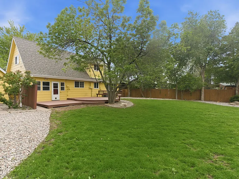 8111 E Briarwood Blvd — Photo 38
