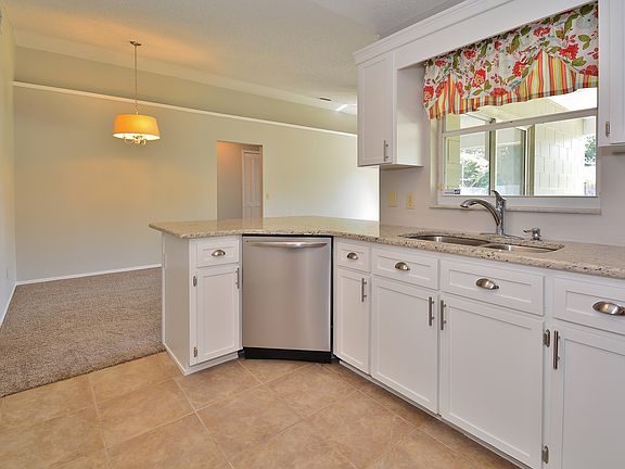5th image of 2773 W Covington Dr
