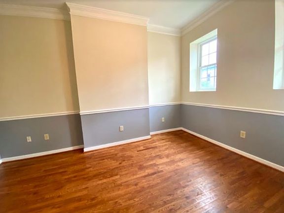 2nd image of 2312 Venable St