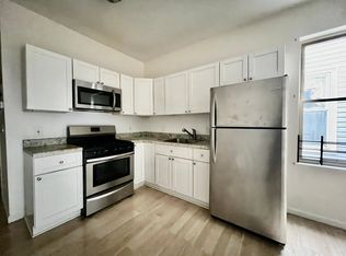 684 Grove St #5R, Irvington, NJ 07111