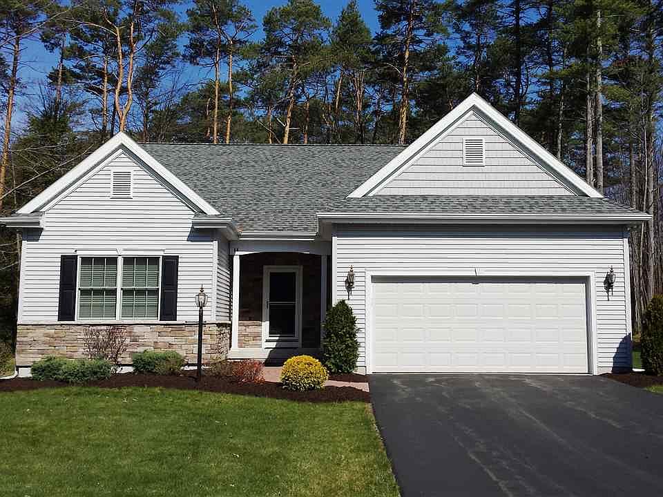 1st image of 44 Woodscape Dr