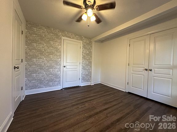 4th image of 206 Pethel St