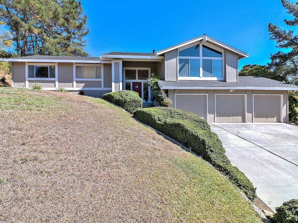 1st image of 16740 Oak View Cir