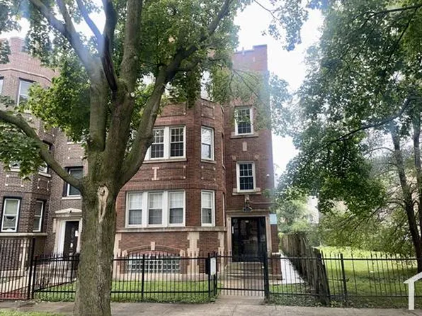 7822 S Kingston Ave #2, Chicago, IL 60649