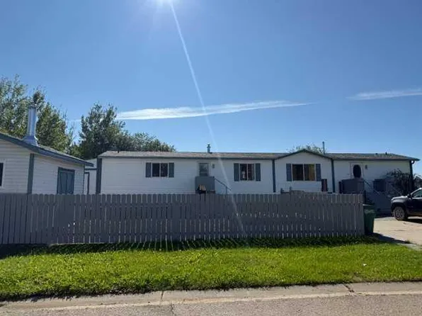 15 Dewberry Rd, High Level, AB T0H 1Z0