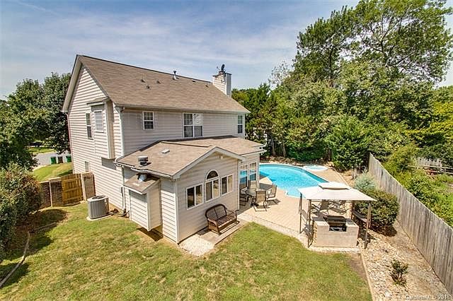 1st image of 6433 Tunston Ln
