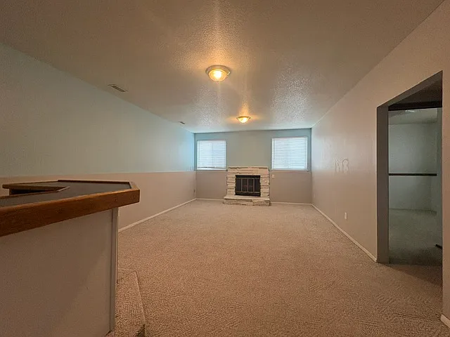 4 bed, 1672 sqft, $2,900 — Photo 4